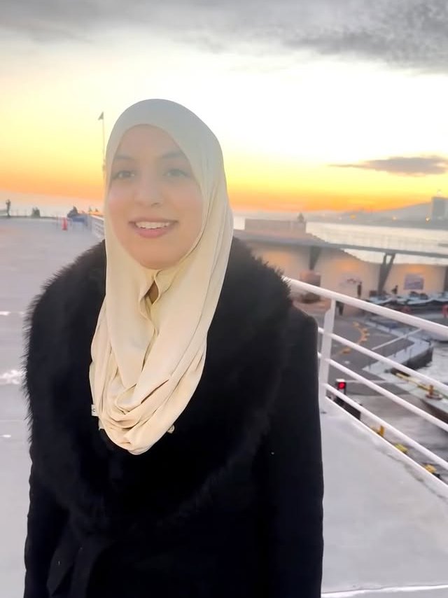 Bothaina El Youzghi Kaddoumi, Gestoría Amana